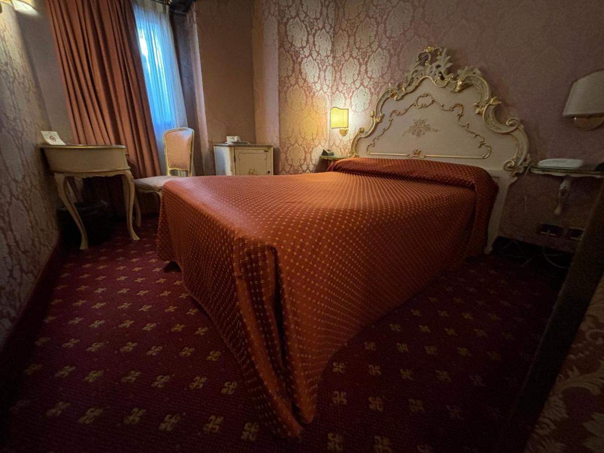 Hotel Rialto Venezia Esterno foto