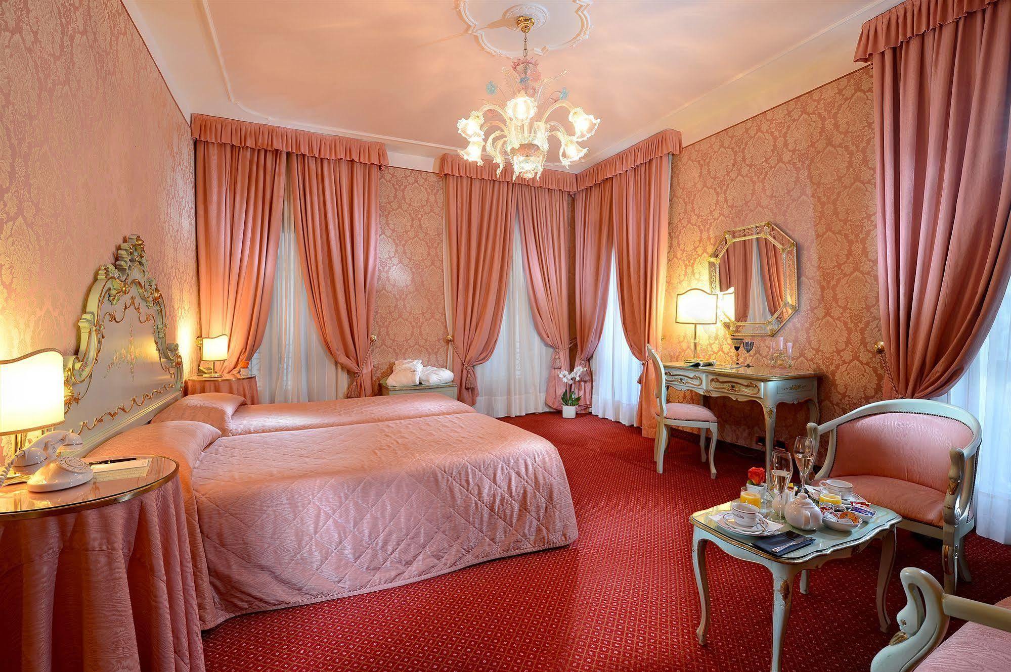 Hotel Rialto Venezia Esterno foto